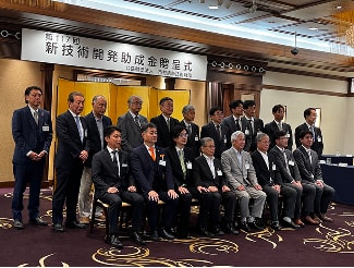 贈呈式の様子